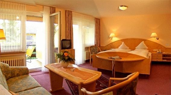 Doppelzimmer mit Balkon