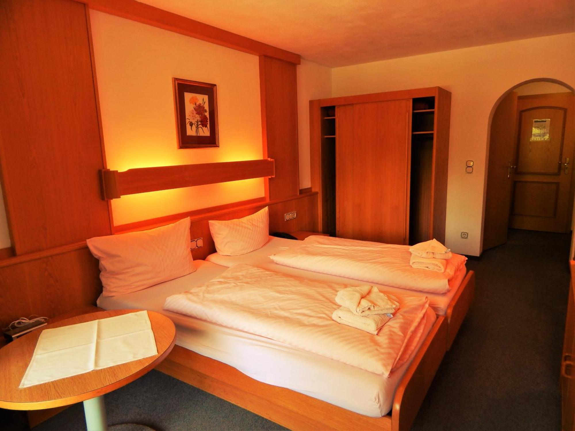 Vierbettzimmer mit Bergblick