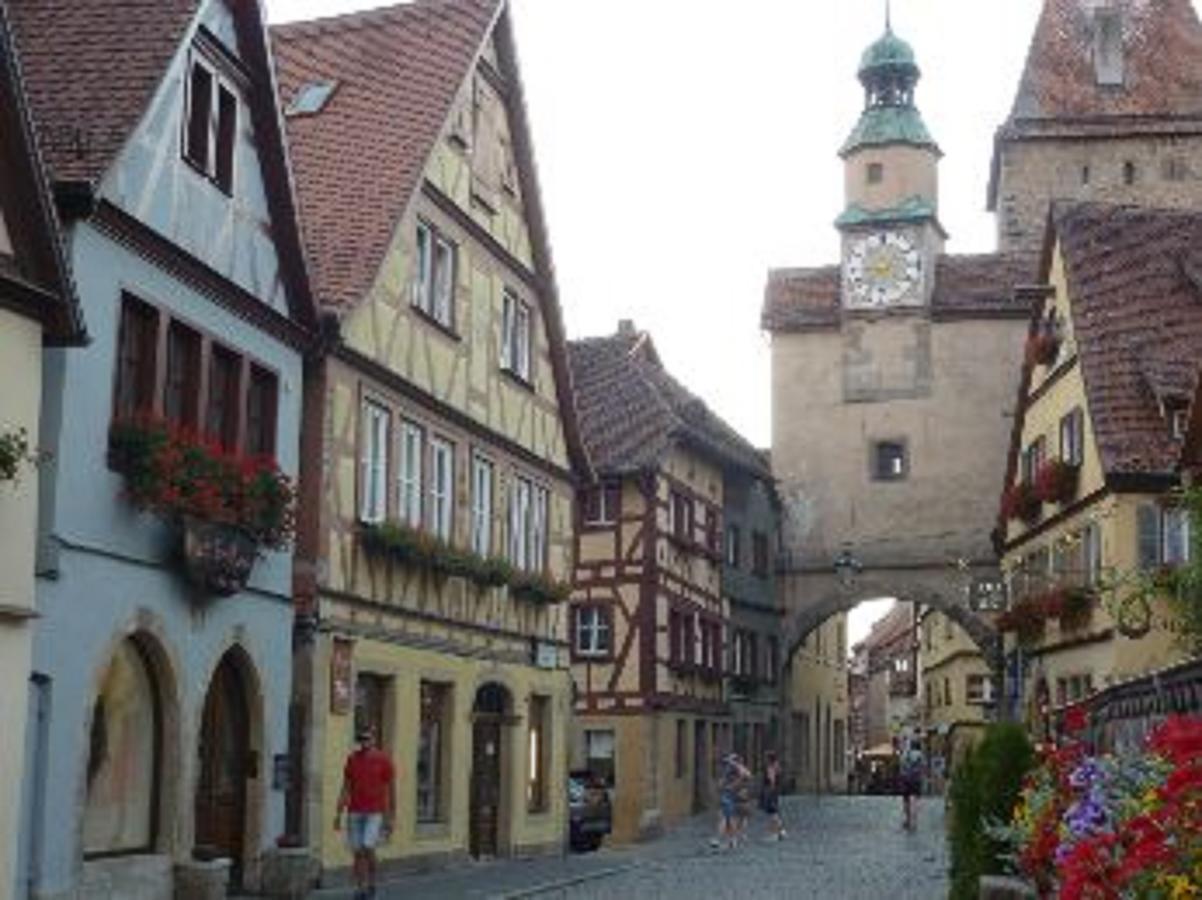 Doppelzimmer mit Gemeinschaftsbad