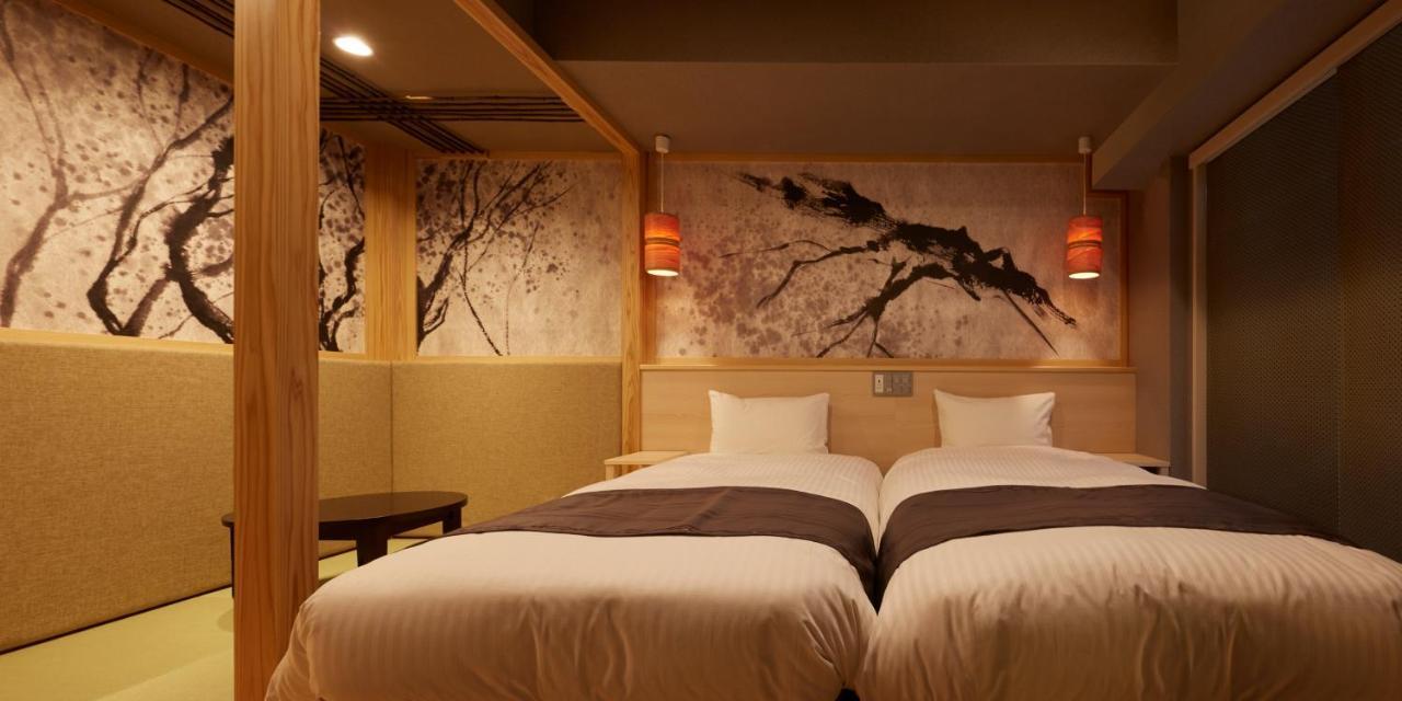 Modernes Zweibettzimmer im japanischen Stil
