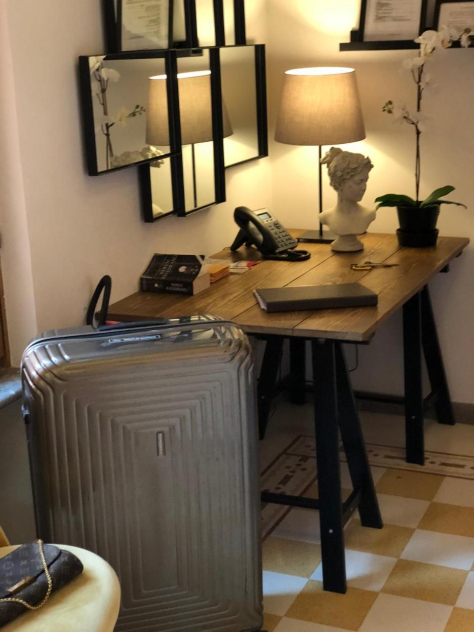 Apartment mit 2 Schlafzimmern und Terrasse - Nebengebäude