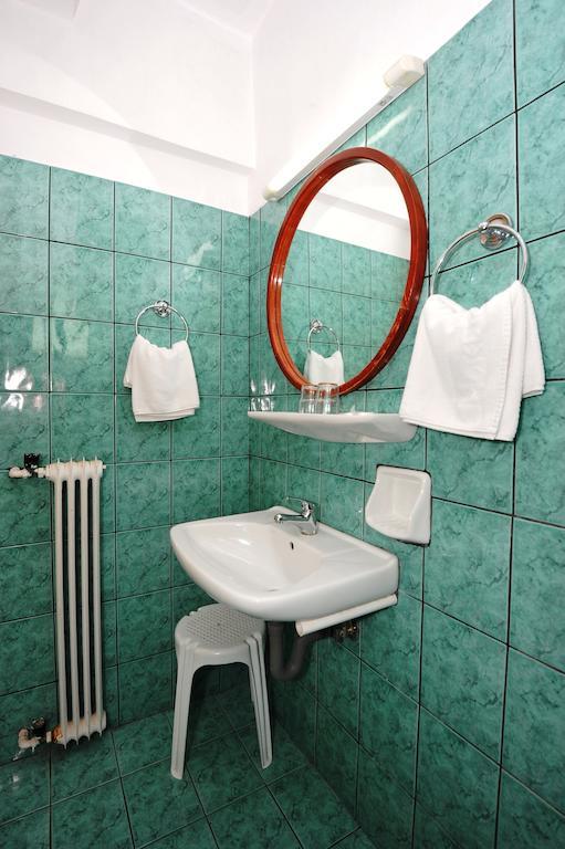 Dreibettzimmer