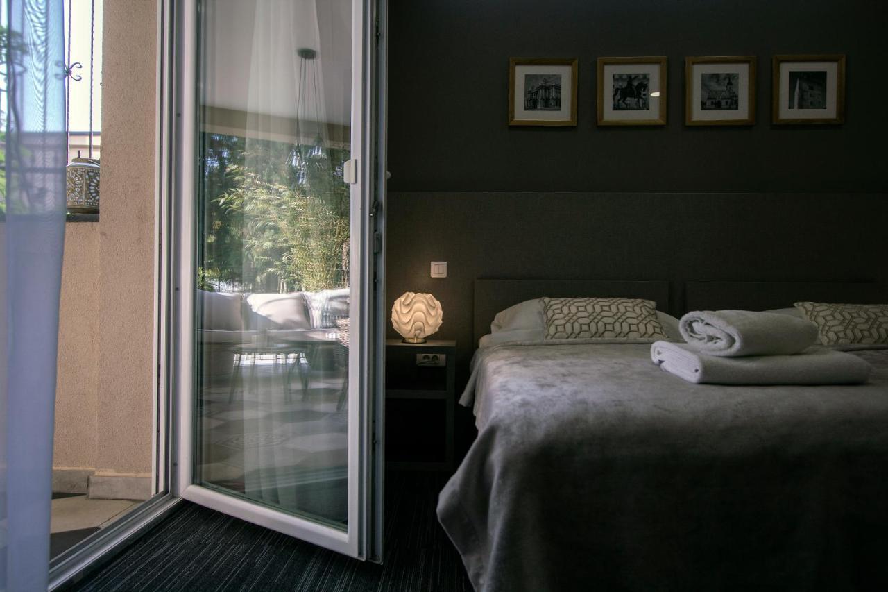 Double Room with Extra Bed with Terrace,735772687:JPEG