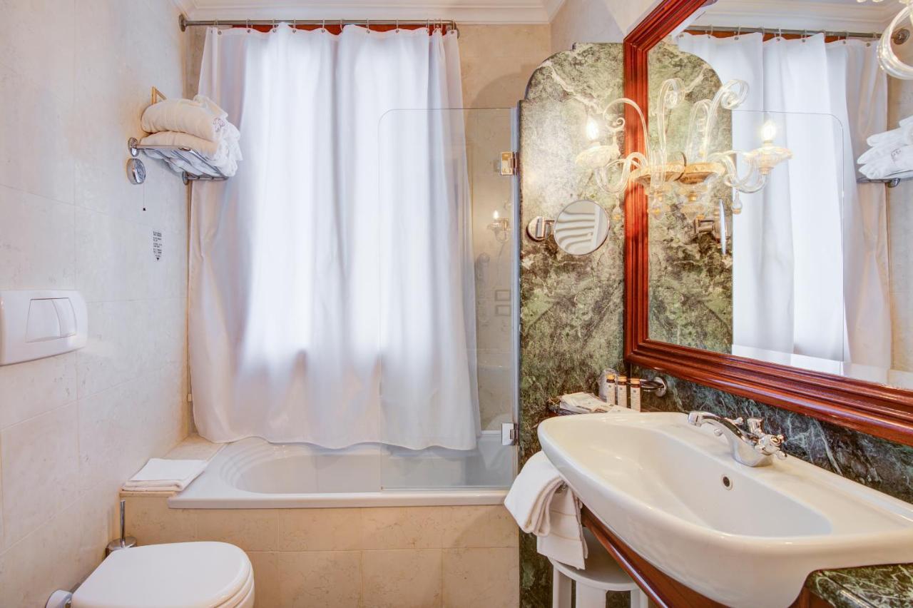 Deluxe Doppelzimmer mit Kanalblick