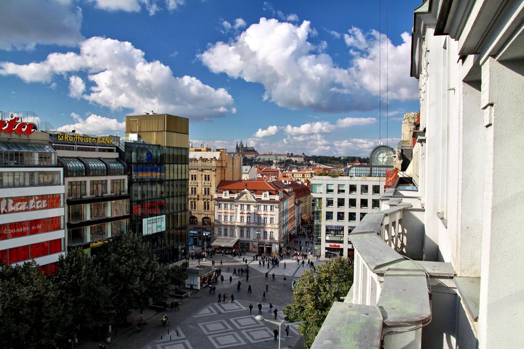 Junior Suite mit 2 Einzelbetten und Blick auf den Wenzelsplatz