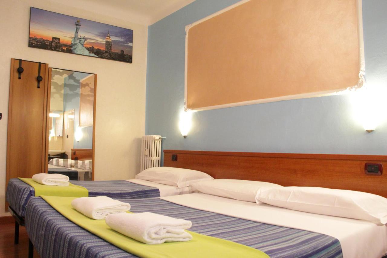 Dreibettzimmer mit Gemeinschaftsbad