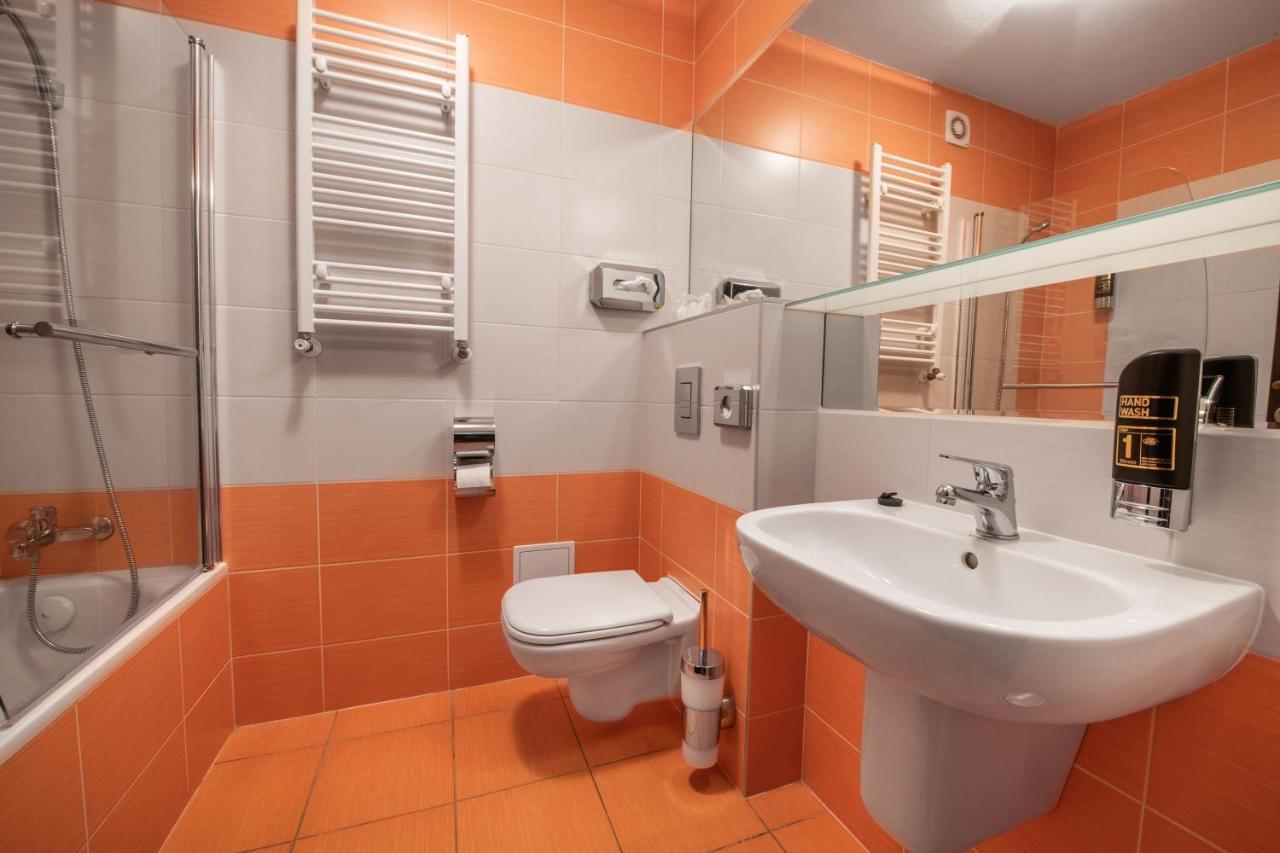 Doppelzimmer mit Zustellbett