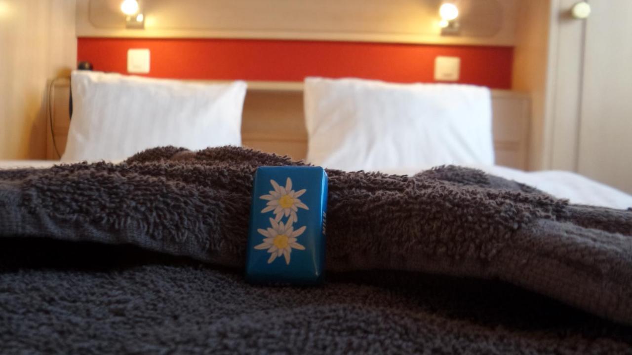 Standard Zweibettzimmer mit Bergblick