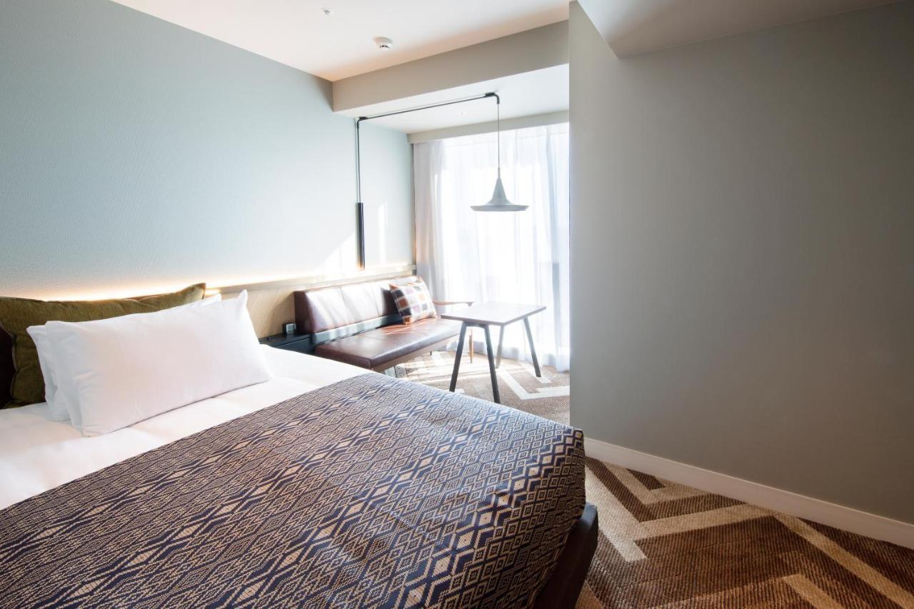 Standard Doppelzimmer mit kleinem Doppelbett – nur mit Dusche