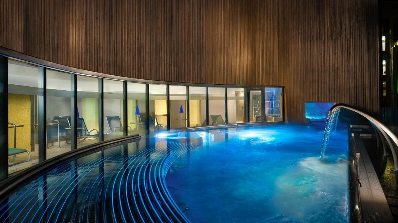 Castle Suite mit 1 Kingsize-Bett und Zugang zum Spa sowie zur Lounge