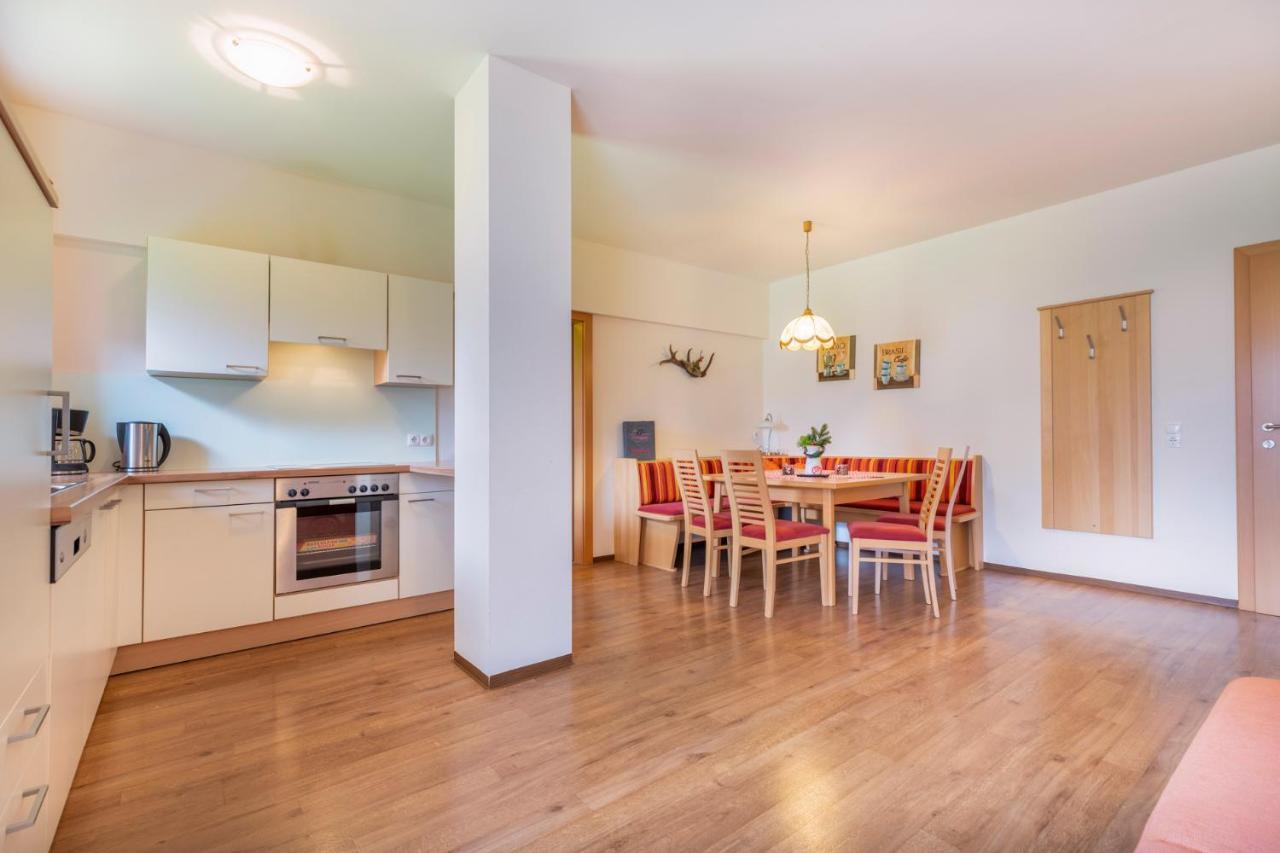 Apartment mit 3 Schlafzimmern und Balkon