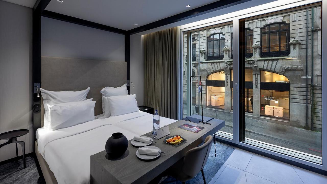 Zweibettzimmer mit Stadtblick