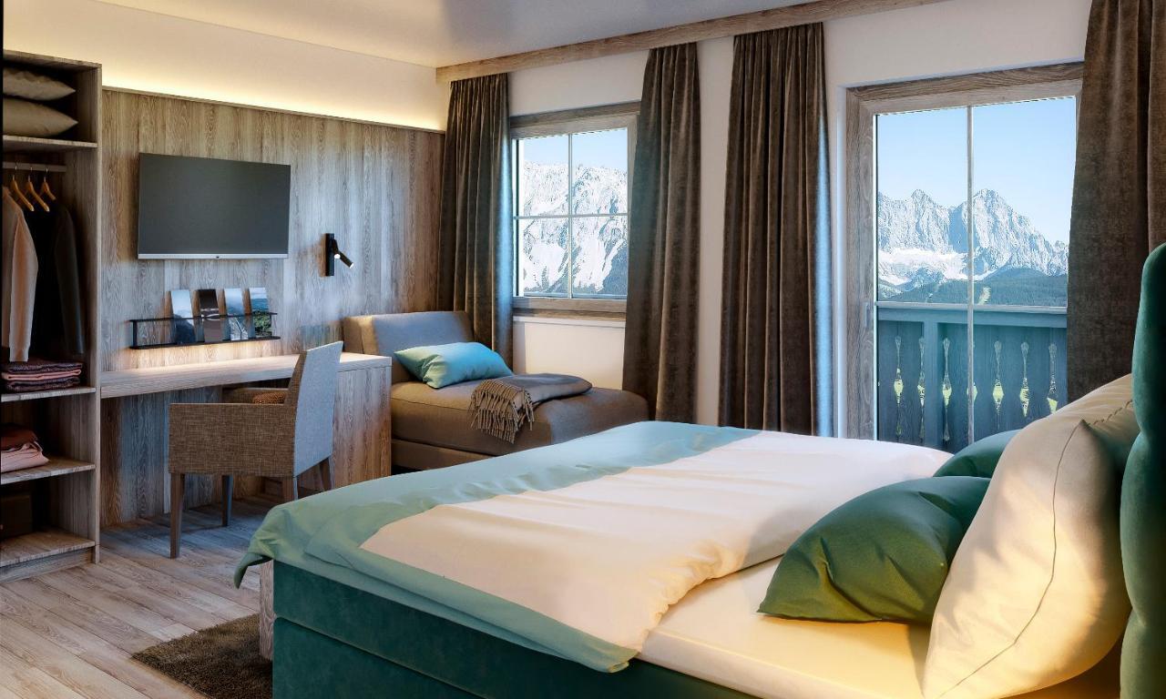 Deluxe Double Room with Balcony,967081948:JPEG