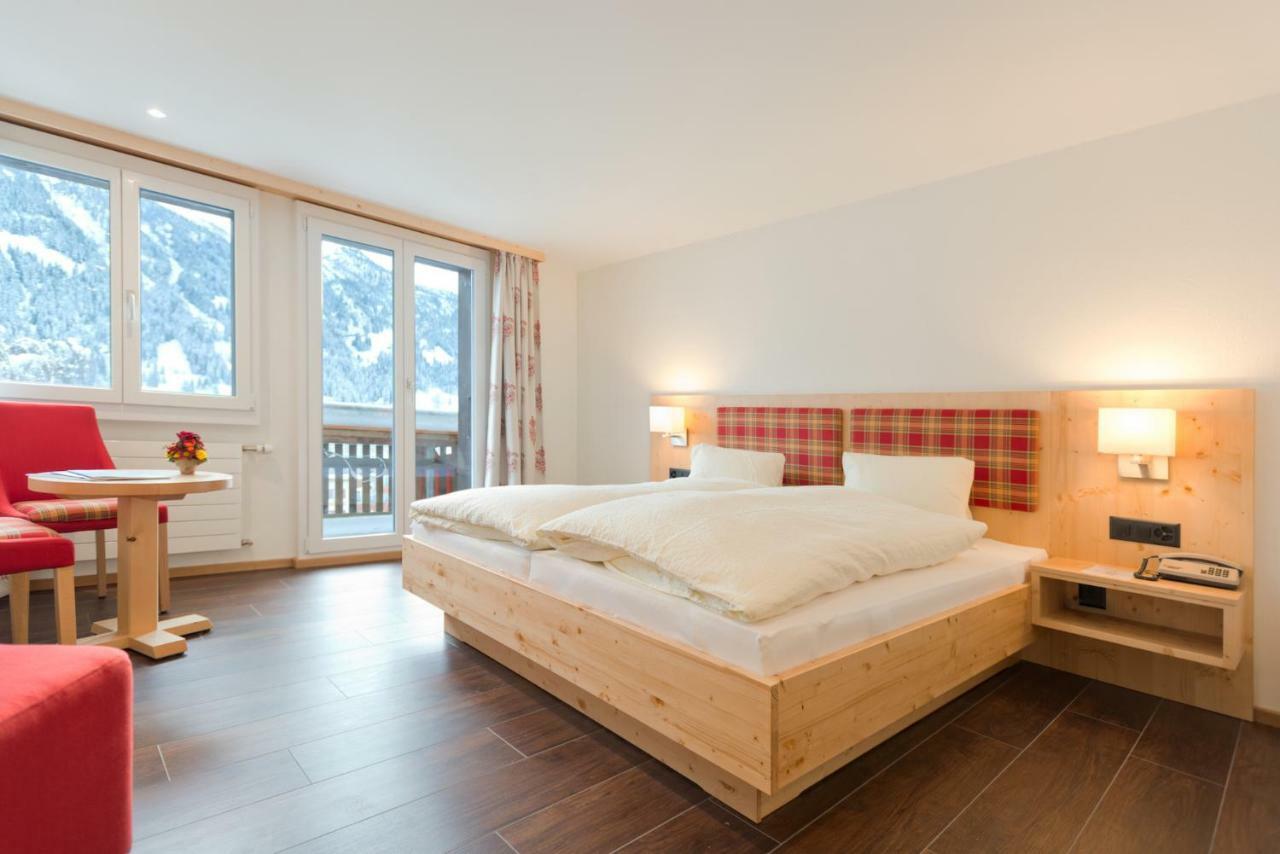 Superior Doppelzimmer mit Blick auf den Eiger