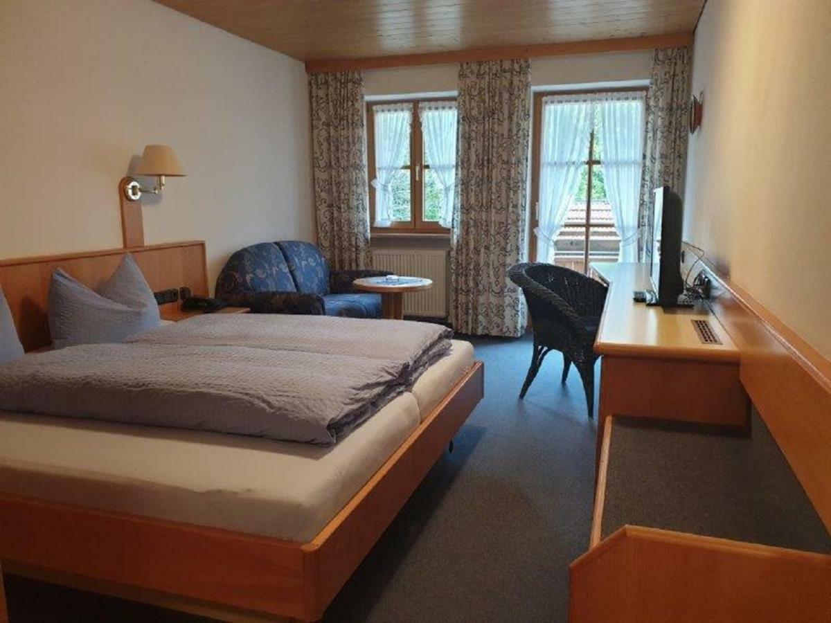 Doppelzimmer mit Balkon
