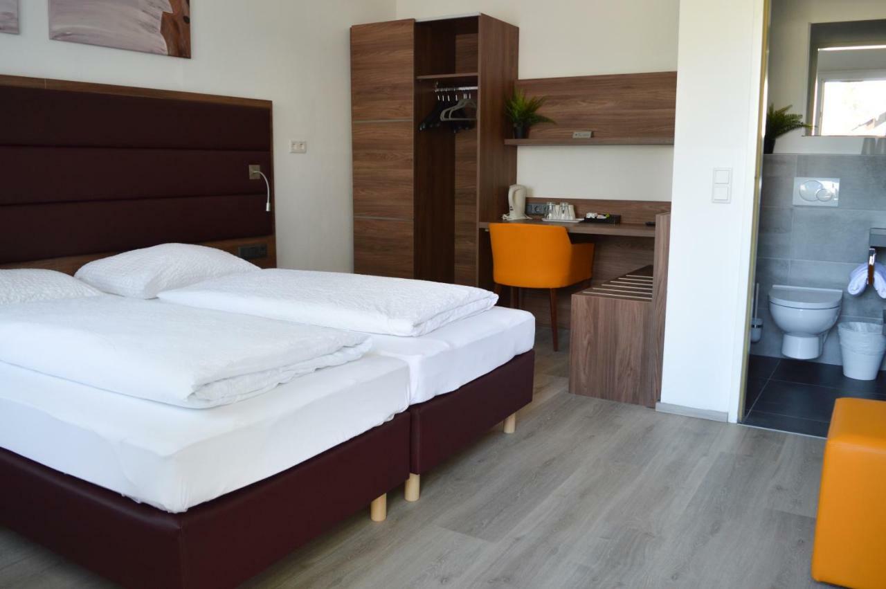 Two-Bedroom Suite outbuilding