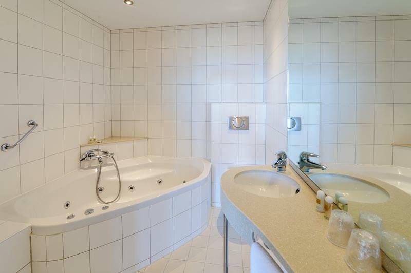 Superior Zweibettzimmer mit Meerblick und Whirlpool