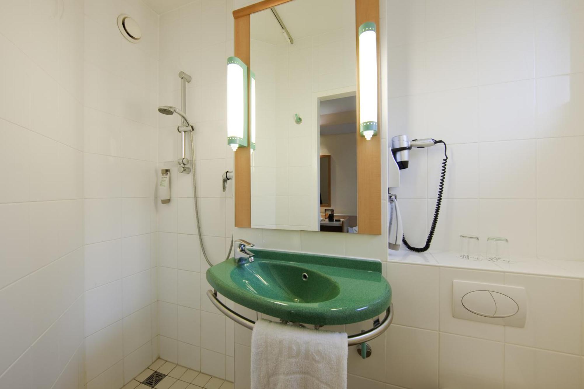 Standard Zweibettzimmer