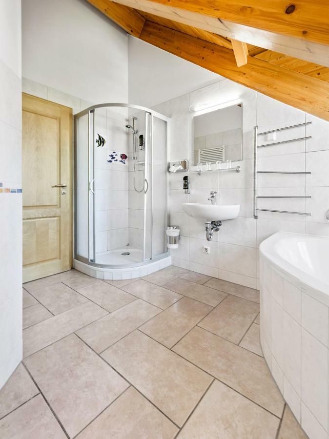 Apartment mit 2 Schlafzimmern und Balkon