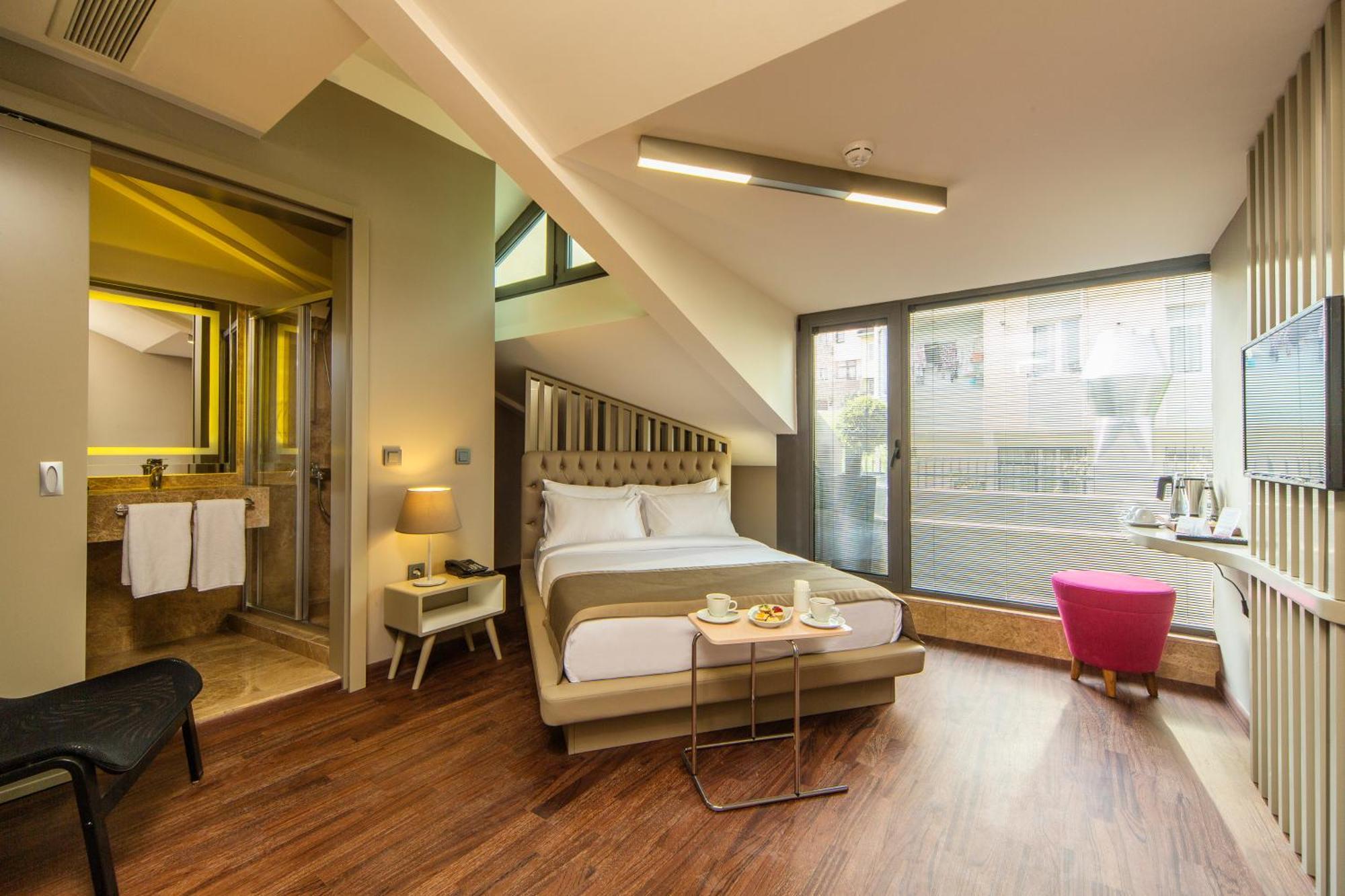 Doppelzimmer mit Balkon