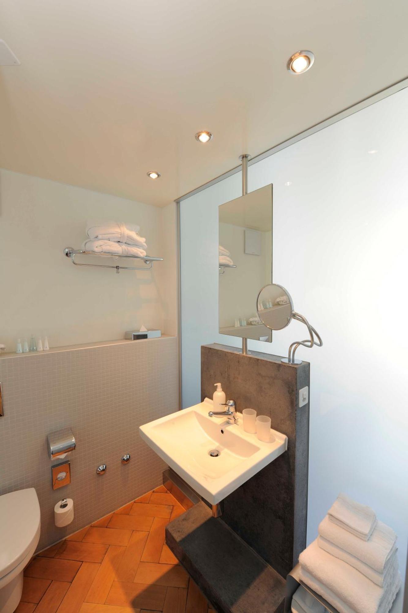 Doppelzimmer mit Balkon