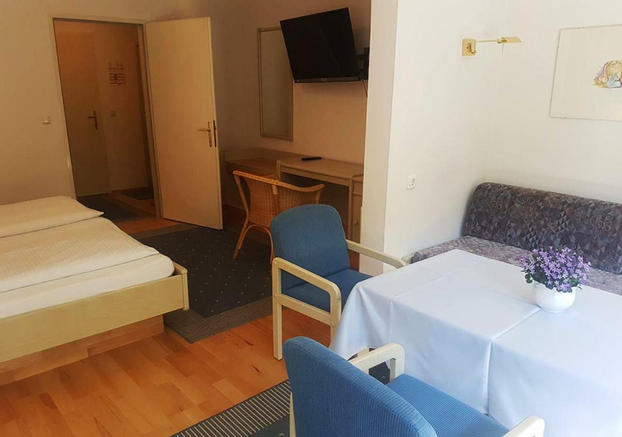Vierbettzimmer
