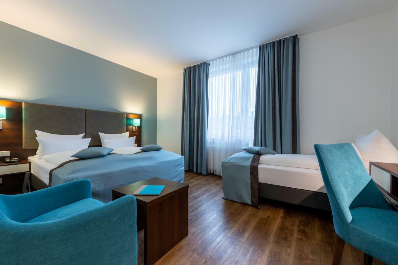 Dreibettzimmer