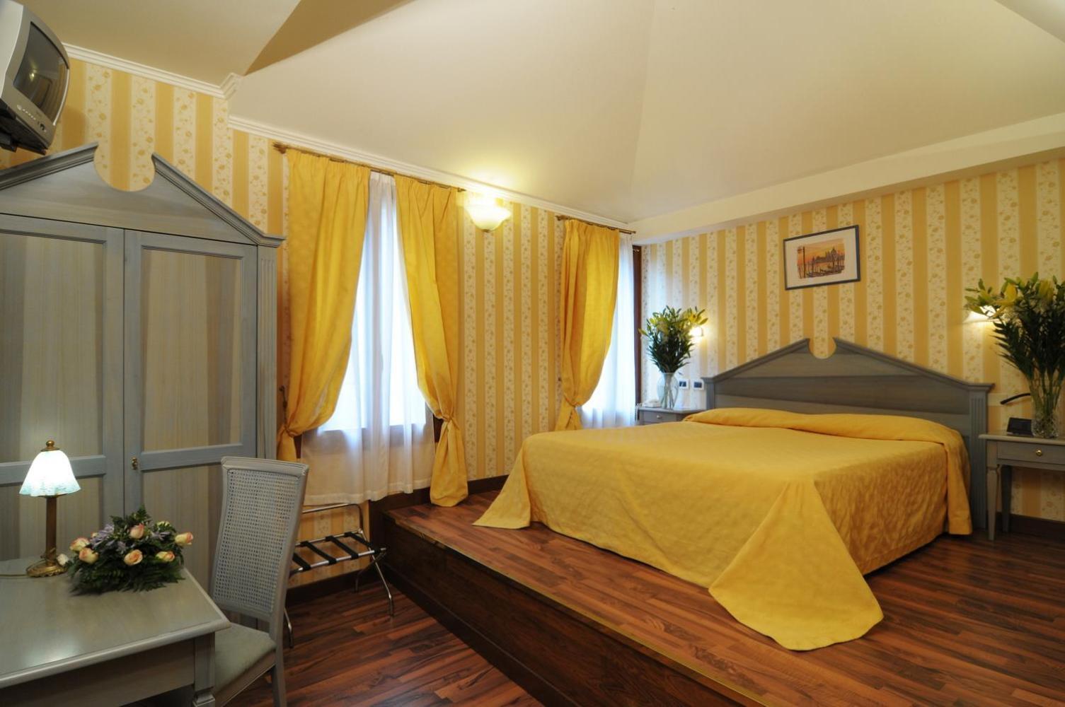 Deluxe Doppel-/Zweibettzimmer mit Stadtblick