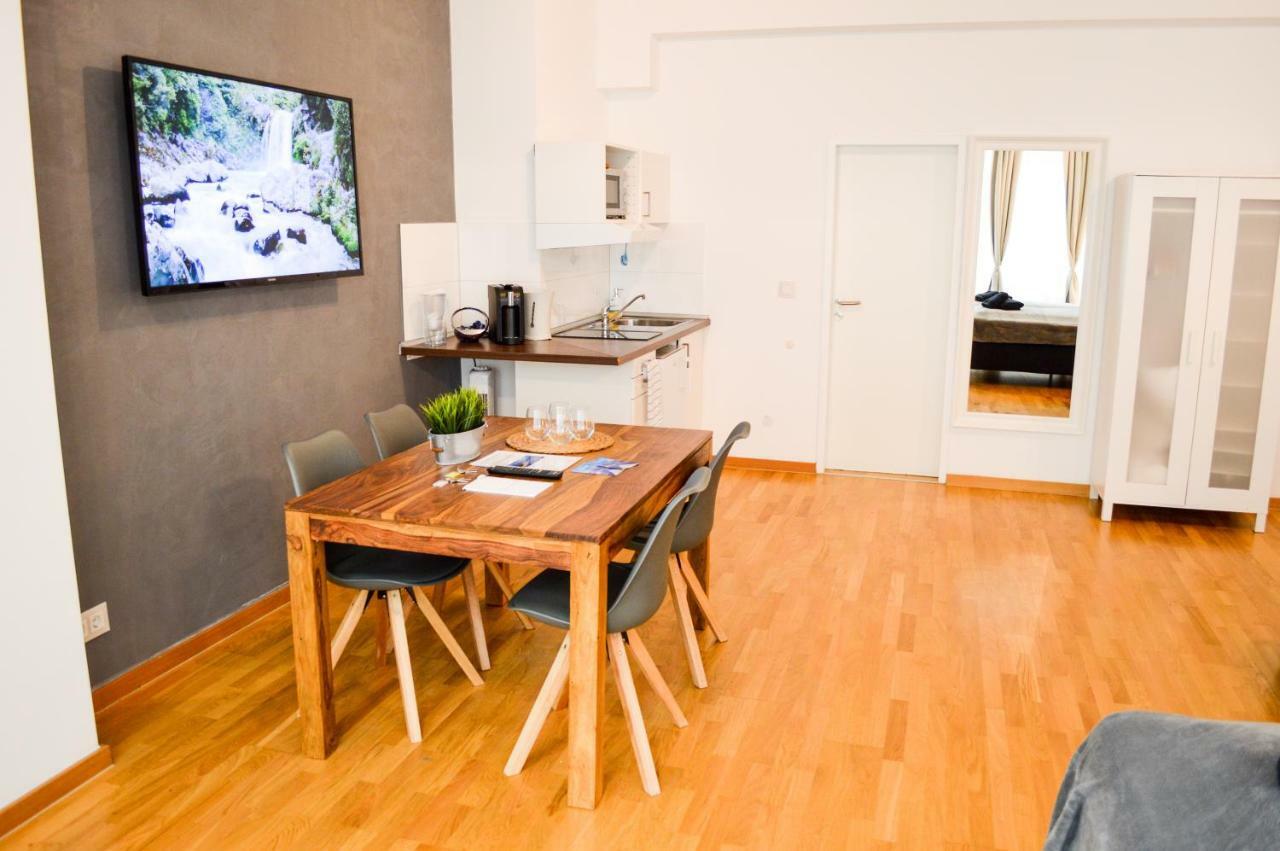Apartment T32