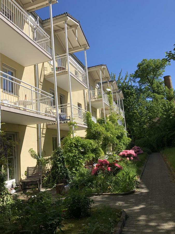 Apartment mit Balkon
