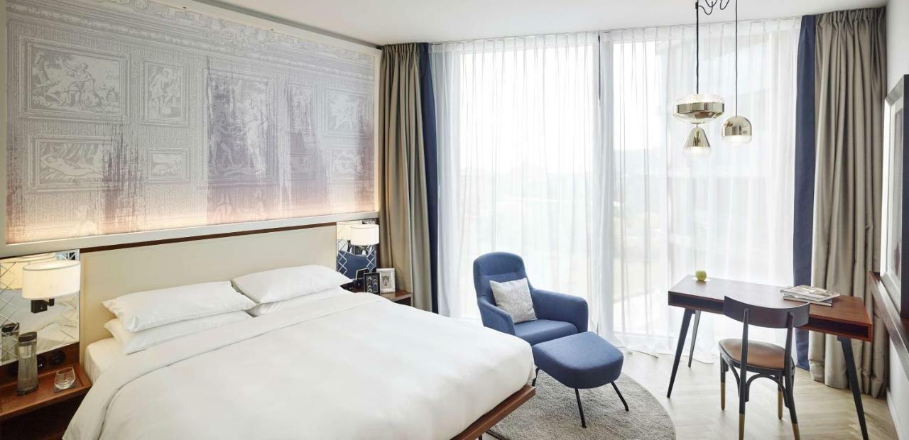 Zimmer mit Kingsize-Bett - obere Etage