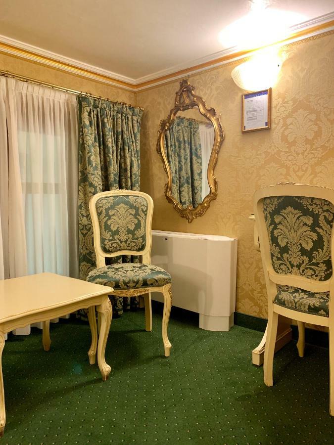 Dreibettzimmer