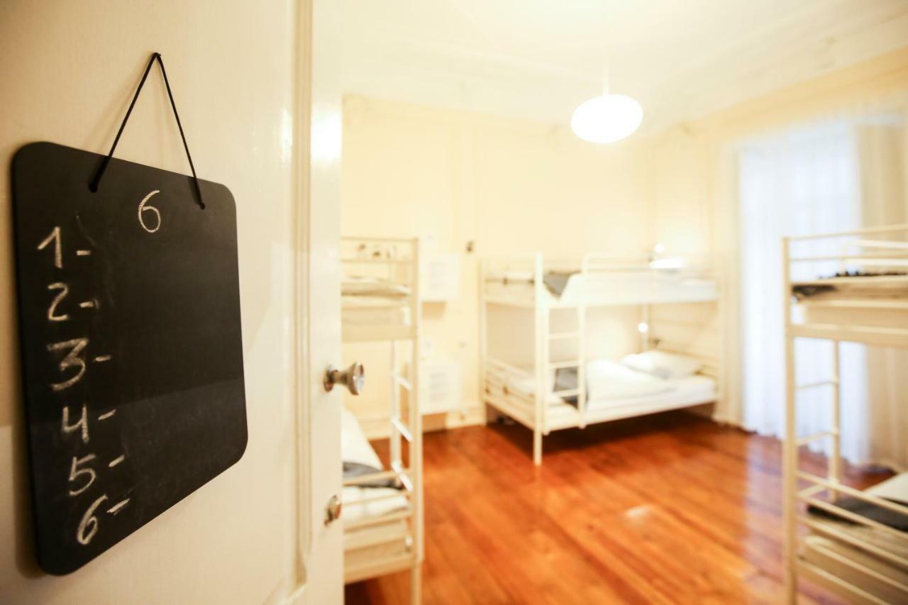 Etagenbett im gemischten Schlafsaal