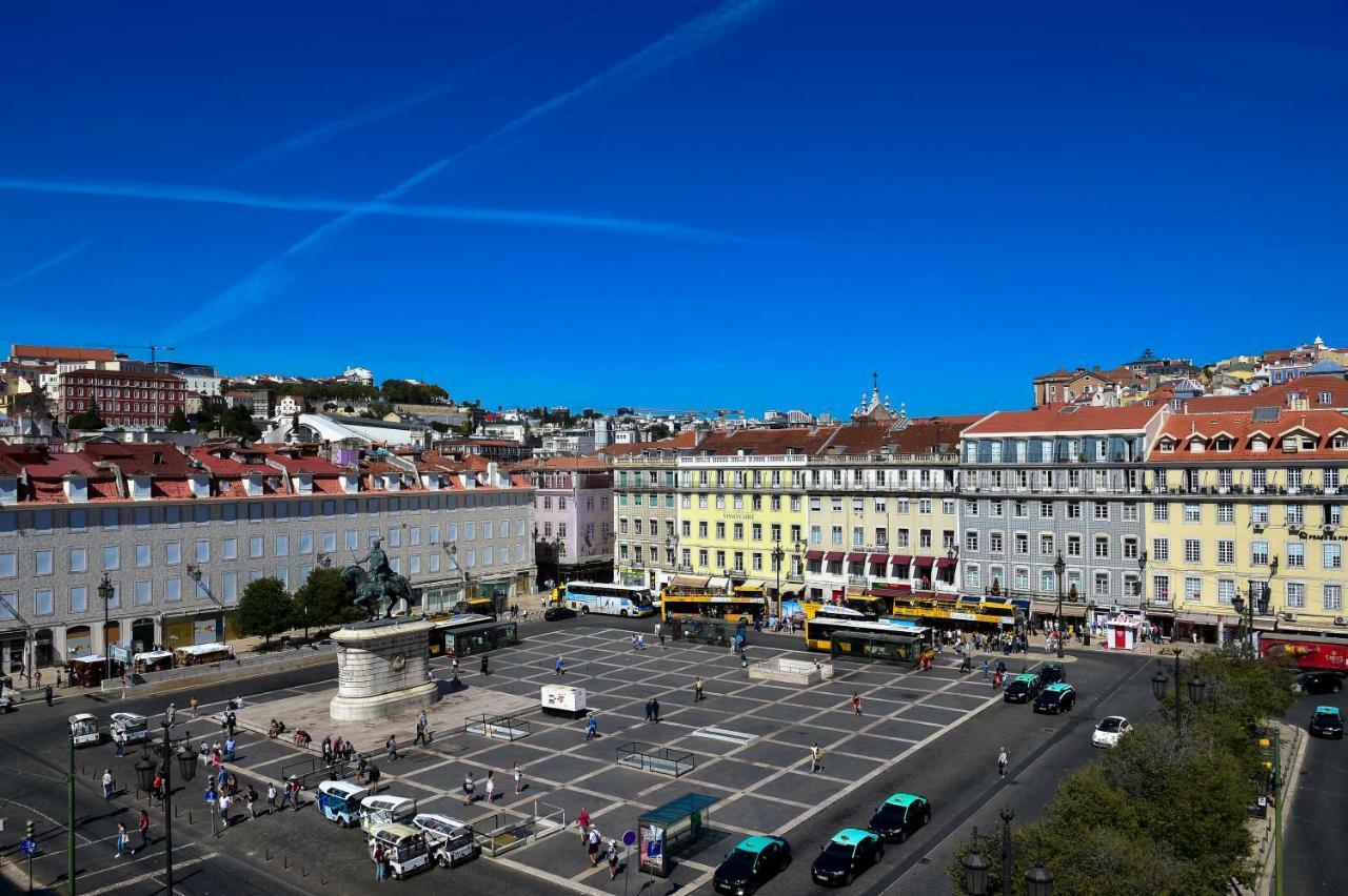 Doppelzimmer mit Blick auf den Platz Praça da Figueira