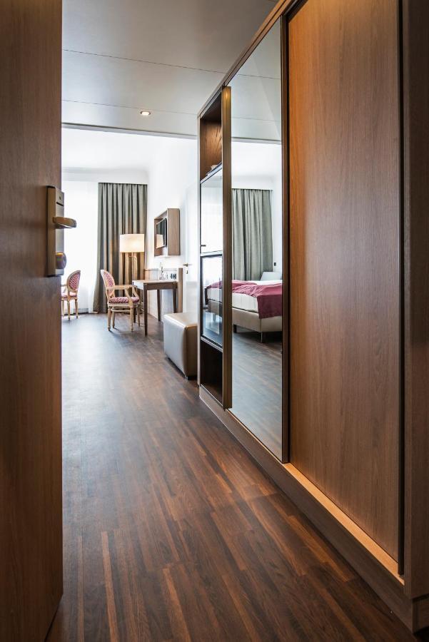 Superior Zimmer mit Kingsize-Bett