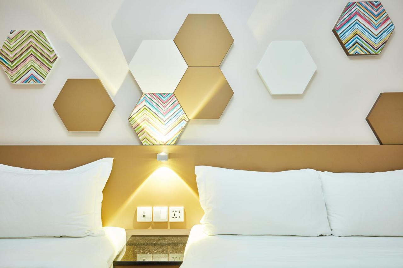 Standard Zimmer mit Doppelbett und Einzelbett – Nichtraucher, kein Fenster