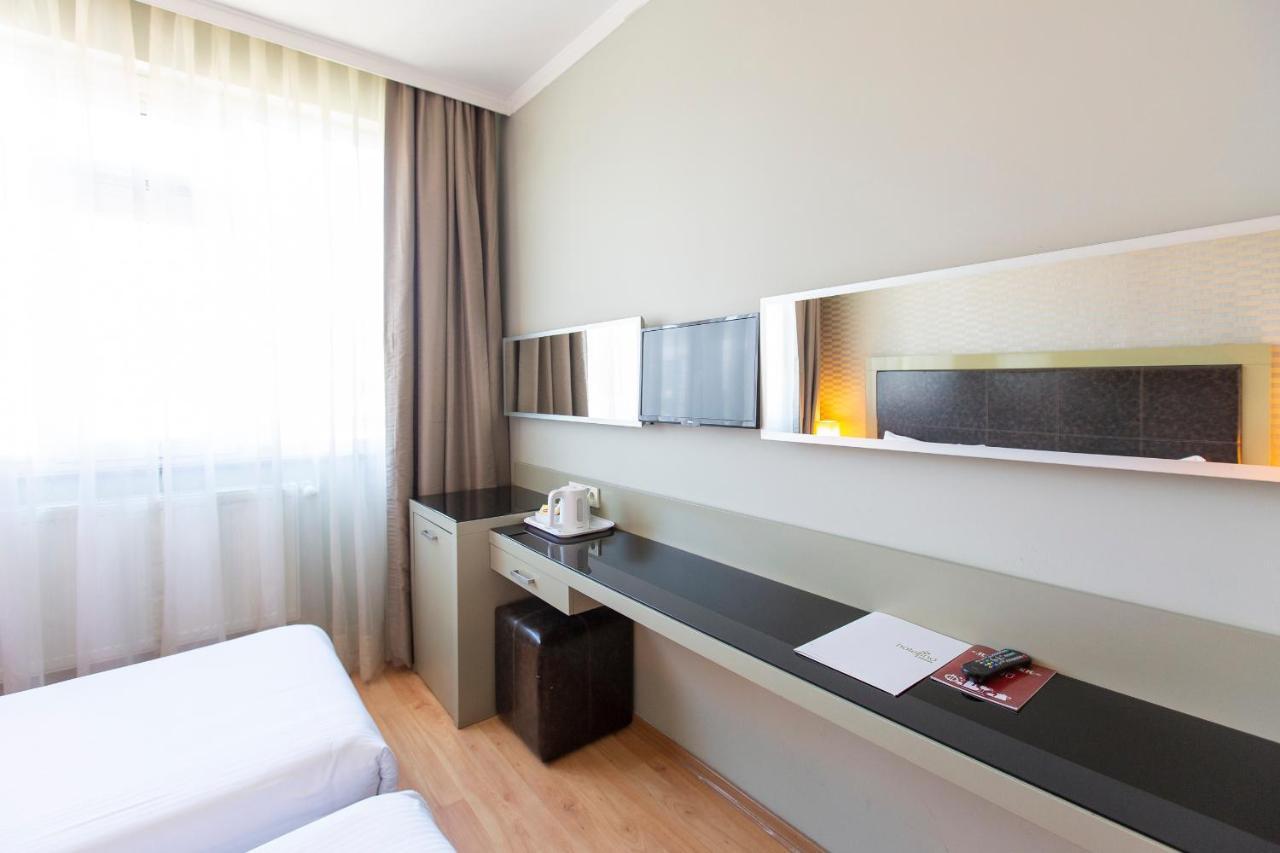 Dreibettzimmer