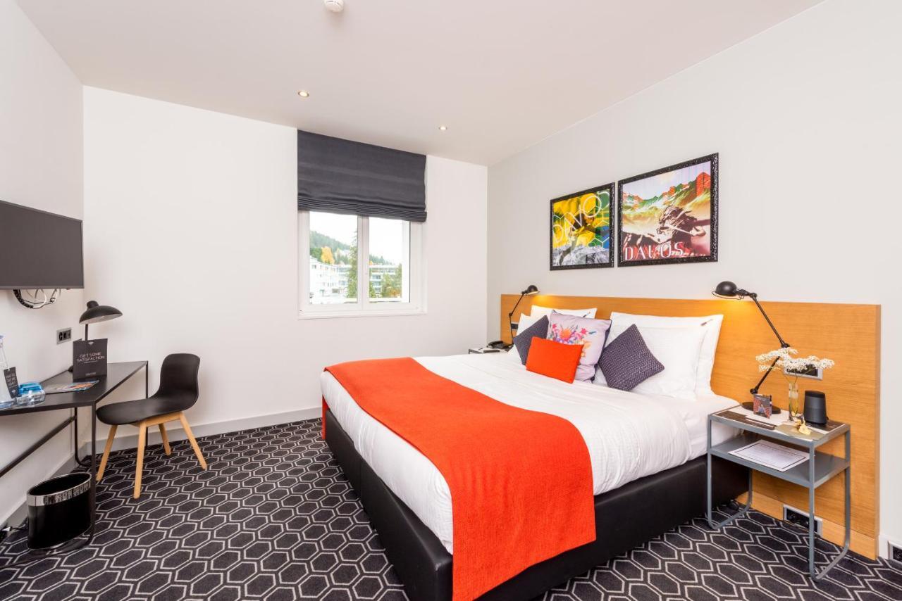 Superior Unterkunft Gold mit Kingsize-Bett