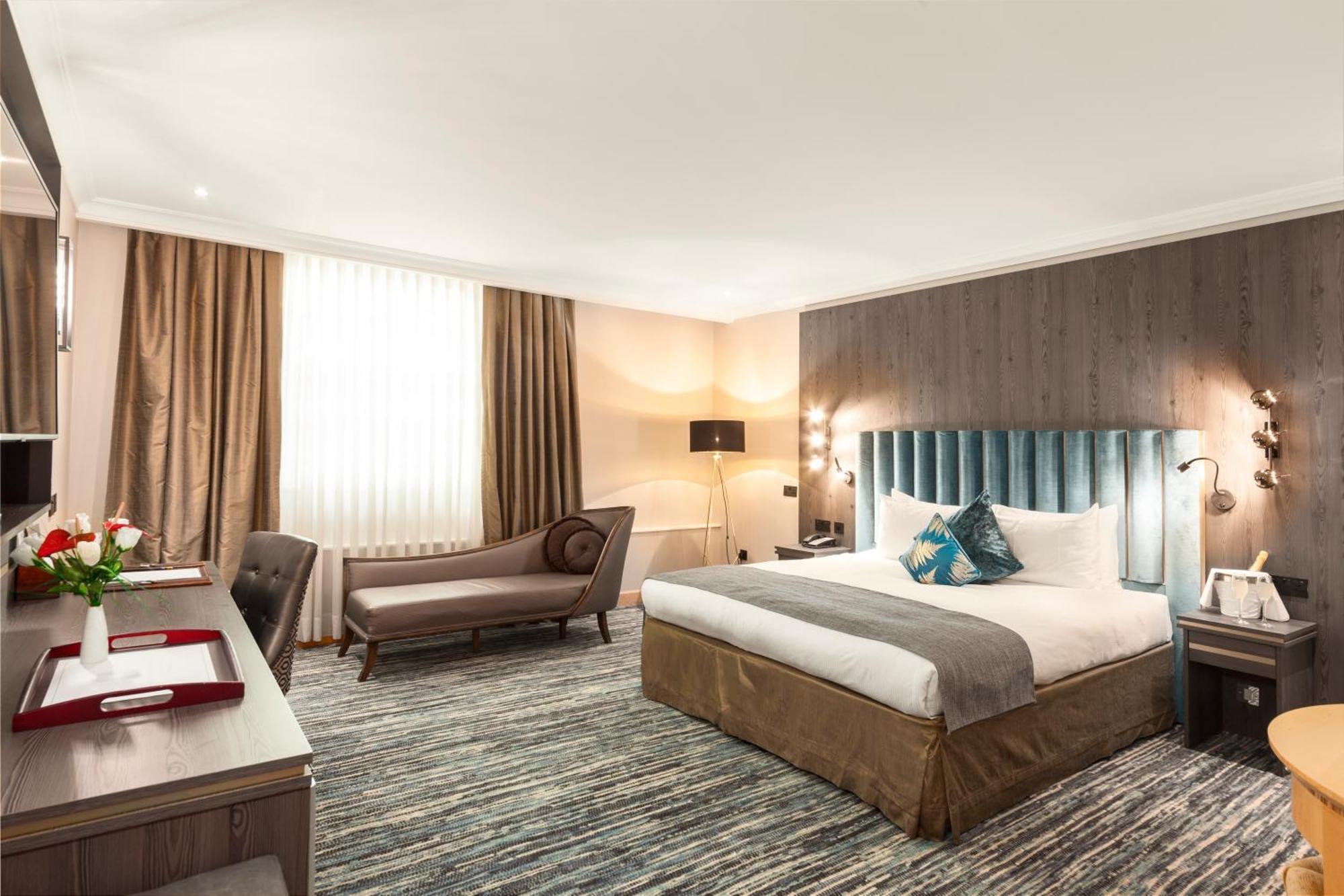 Deluxe Zimmer mit Kingsize-Bett