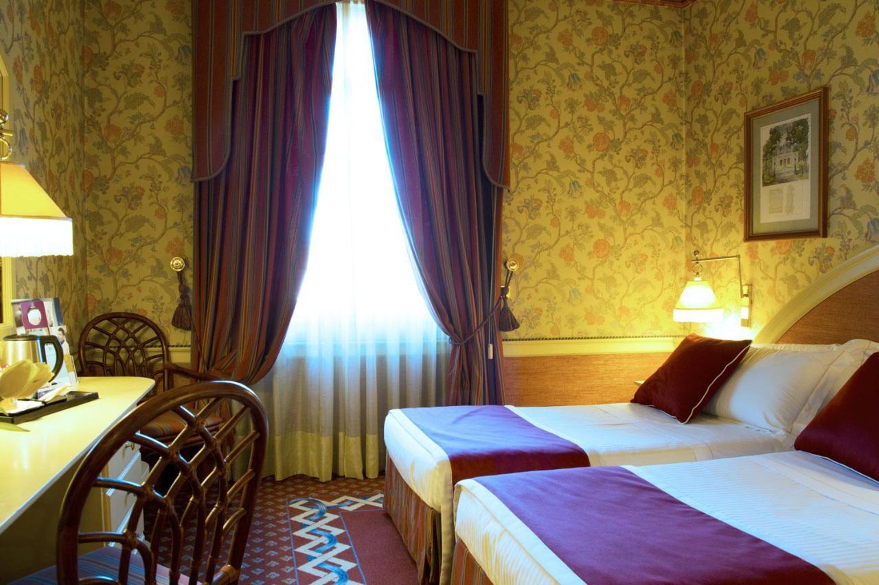 Zweibettzimmer