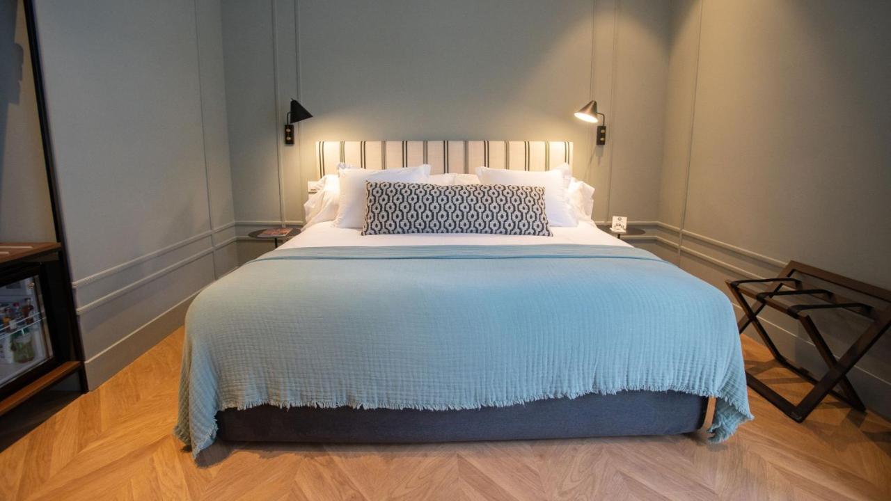 Doppel- oder Zweibettzimmer