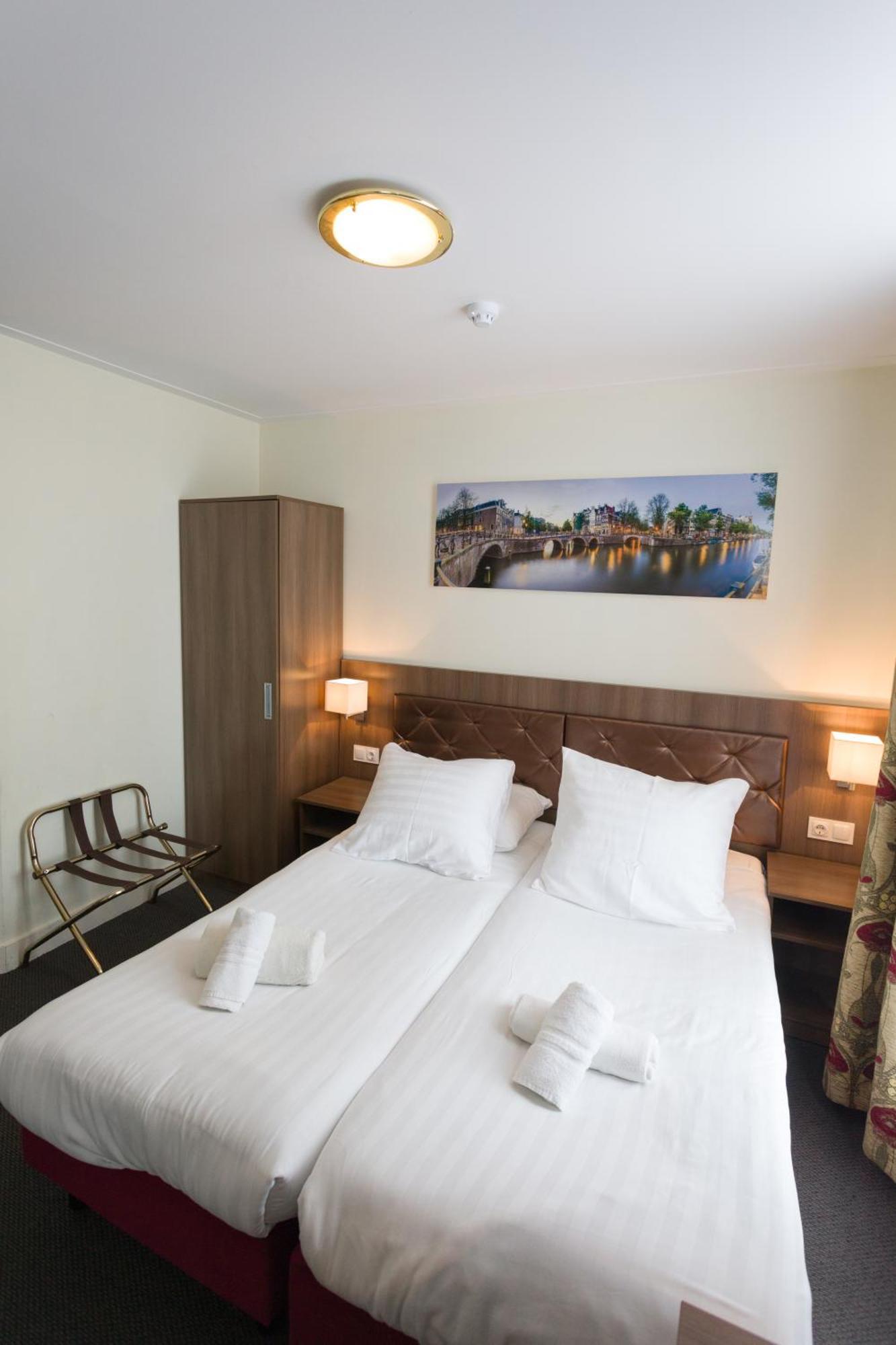 Dreibettzimmer