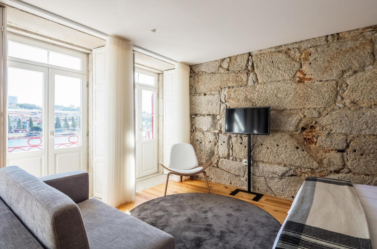 Studio mit Balkon