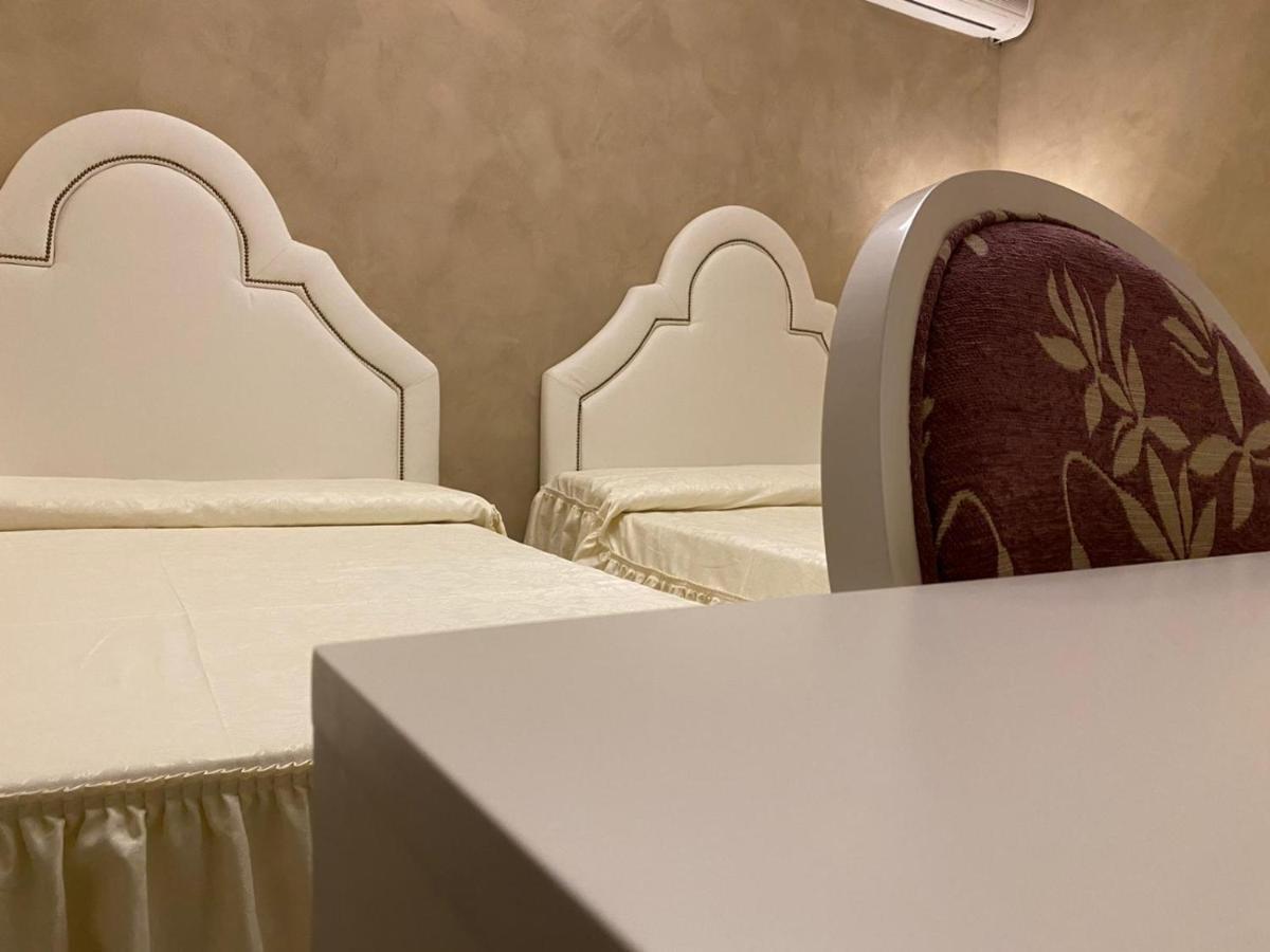 Dreibettzimmer