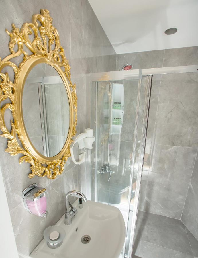 Deluxe Double Room with Sea View,973440190:JPEG