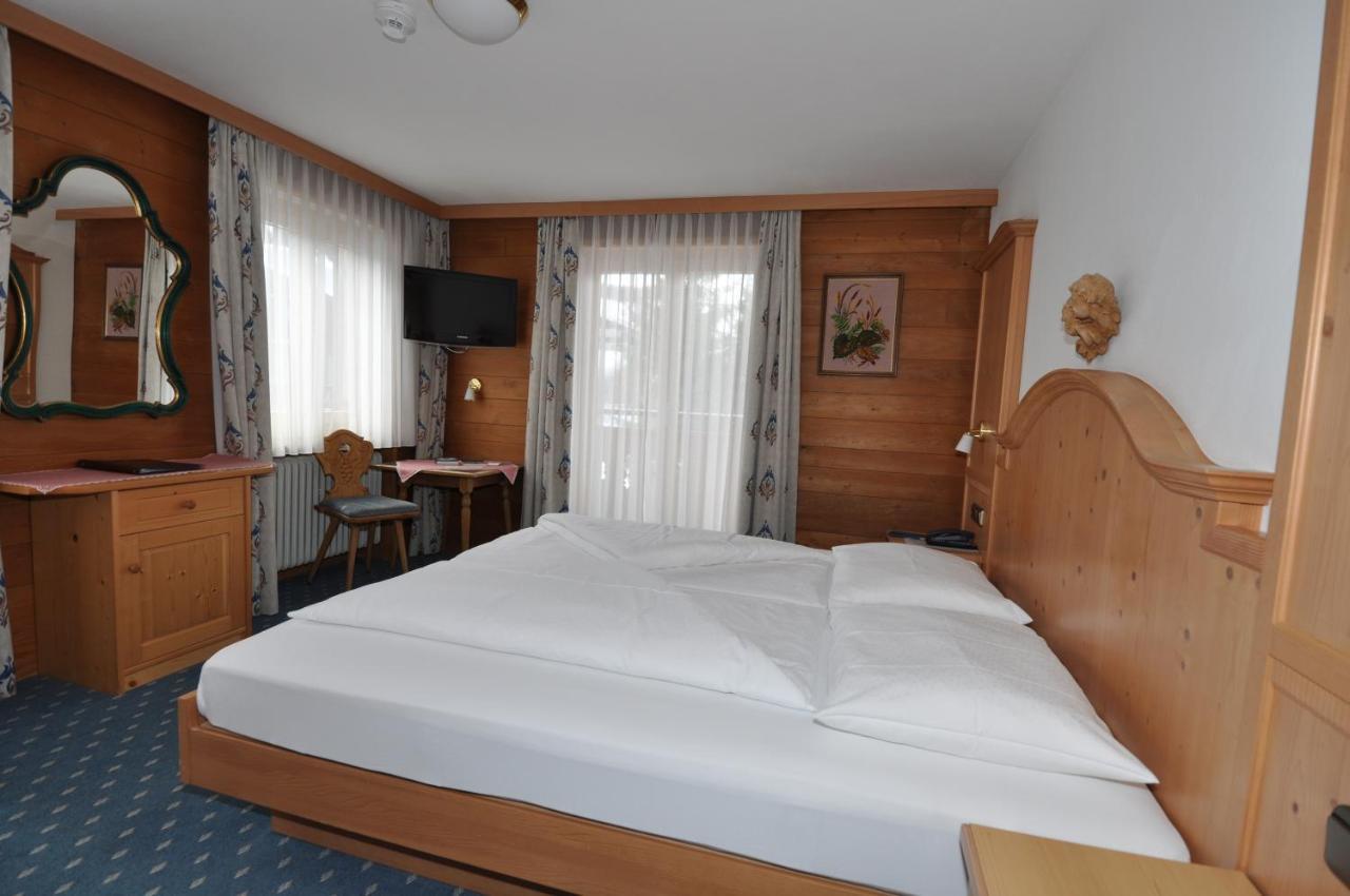 Doppelzimmer mit Balkon