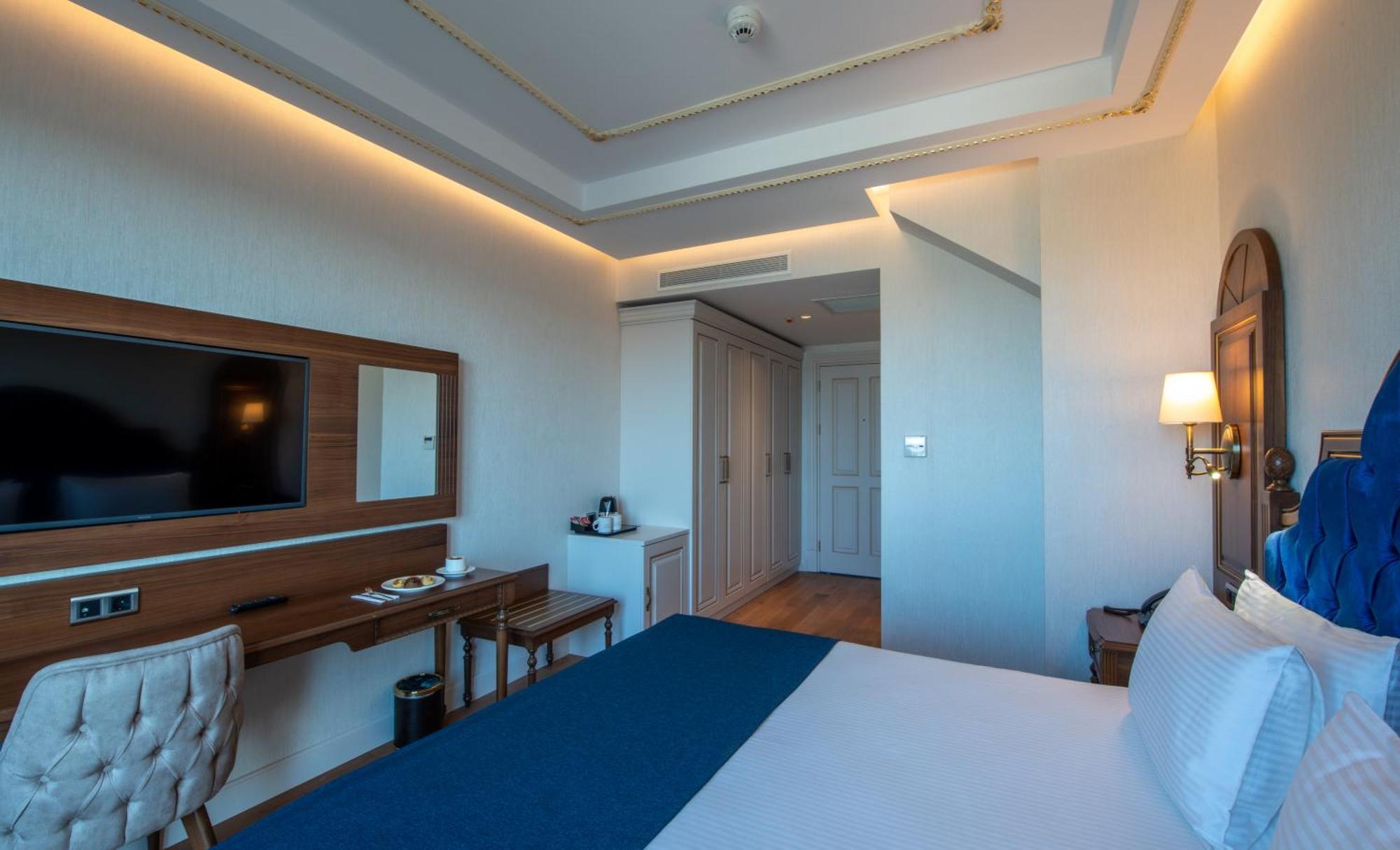 Deluxe Double Room with Sea View,983792404:JPEG