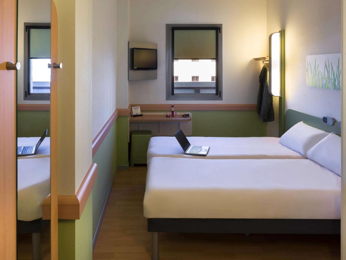 Zweibettzimmer
