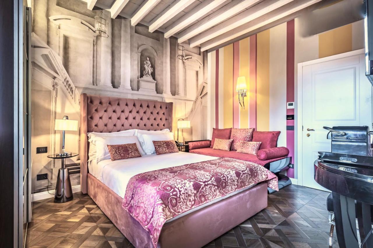 Deluxe Zimmer mit Queensize-Bett und Aussicht auf die Kathedrale