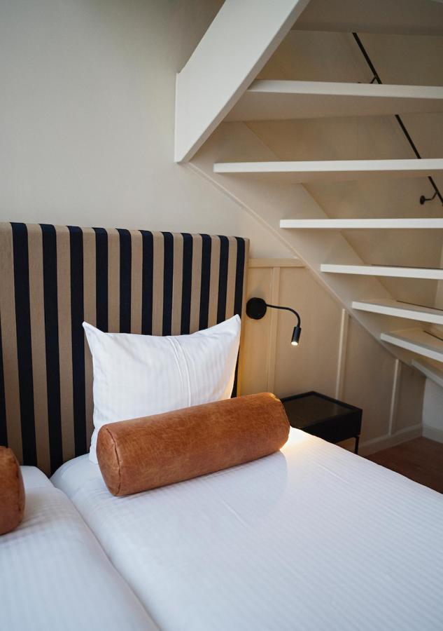 Deluxe Vierbettzimmer mit Blick auf den Kanal